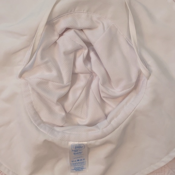 i play. Brim Sun Protection Hat - Picture 9 of 12